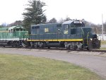 Ohio South Central Railroad (OCSR) 104 & 4537